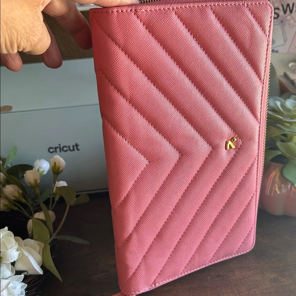 🎀Pink Coral Cover Weeks Neorah 1969 Zipper Planner ✨1 insert Vegan